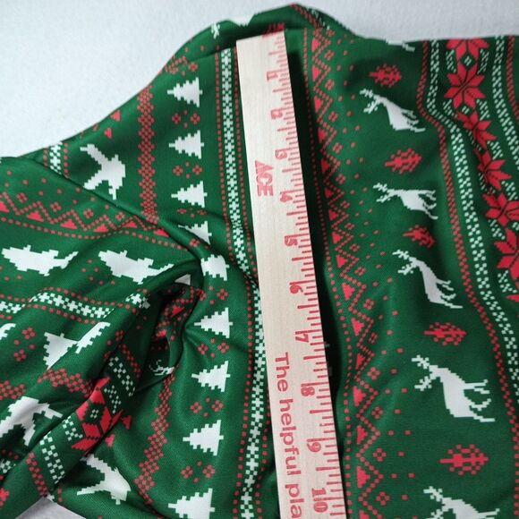 Magellan Outdoors Dog Shirt S/M Fleece Red Green Christmas Market NWT Pet Outfit - Picture 10 of 14